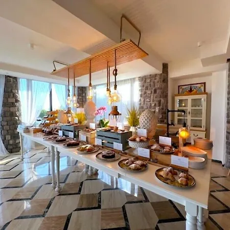 Romantic Relais